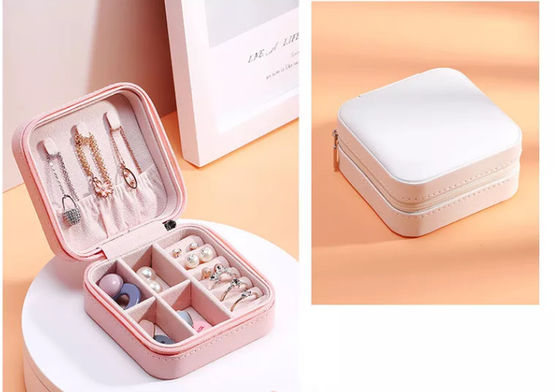 กล่องใส่เครื่องประดับกำมะหยี่มีสไตล์กล่องใส่เครื่องประดับ Pantone หนัง PU