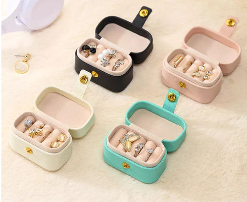ODM Mini Travel กล่องใส่เครื่องประดับ Emboss PU Leather Portable SGS