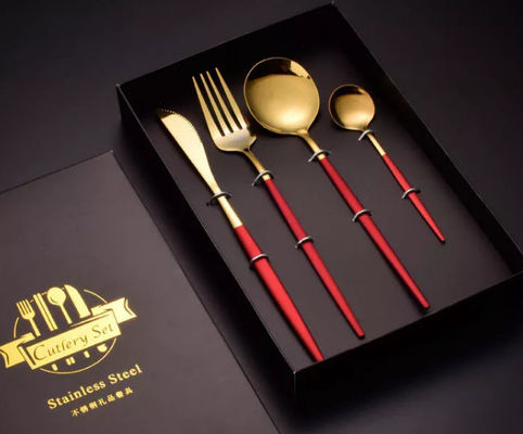 กล่องบรรจุภัณฑ์ภาชนะใส่อาหารเย็น Flatware พร้อมช้อนและส้อมสแตนเลส 410