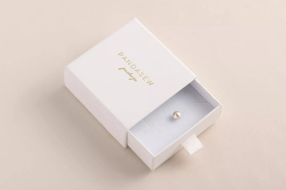 PandaSew สร้อยข้อมือเครื่องประดับกล่องบรรจุภัณฑ์ Deboss กระดาษแข็ง